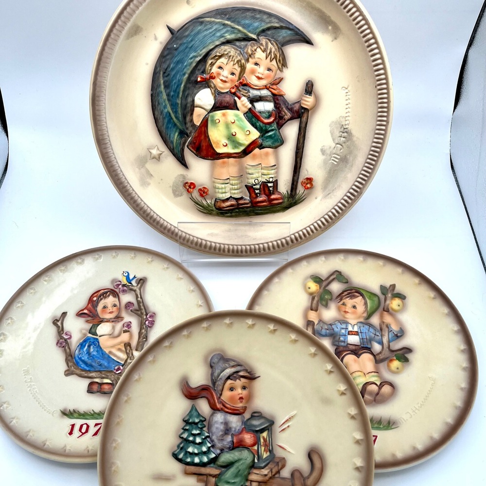 Vintage Hummel Goebel Germany Annual Collector Plates 1975-1977 Umbrella 1975